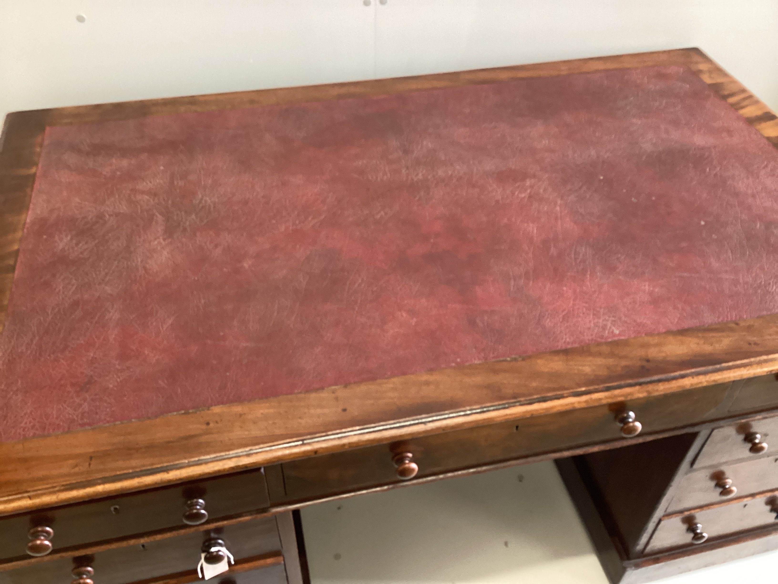 A Victorian mahogany pedestal partner's desk, width 152cm, depth 90cm, height 76cm